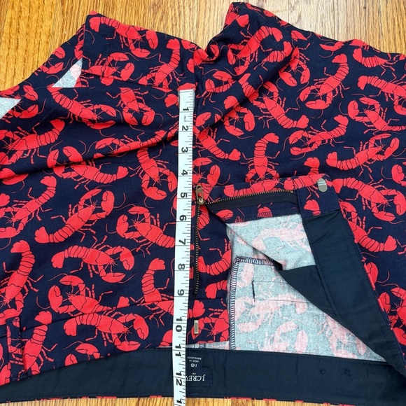 J. Crew Factory Plus Size 16 Navy Red Lobster print classic chino shorts - Picture 12 of 15